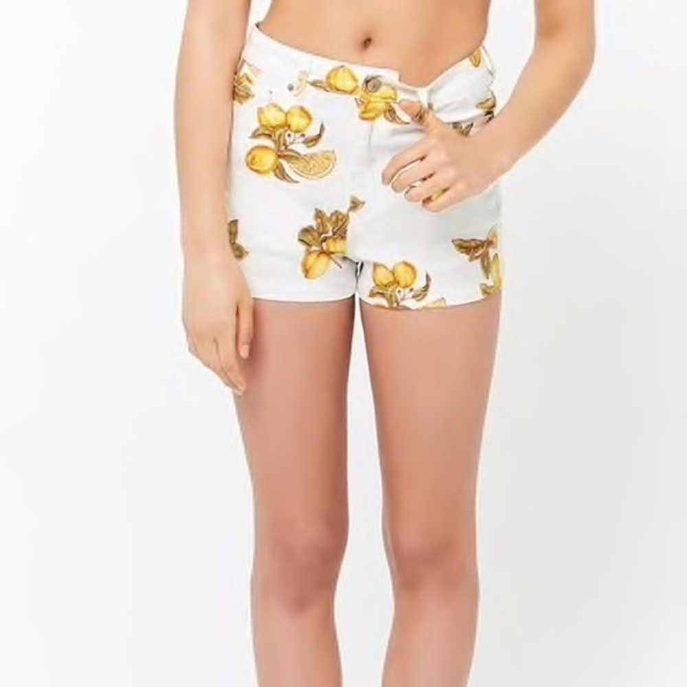 NWT White Denim High Waist Lemon Print Shorts New